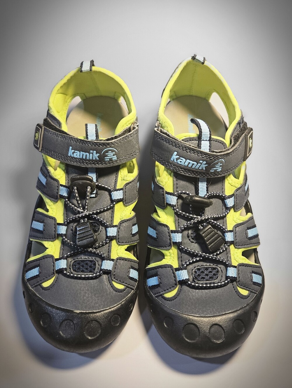 Kamik Kids Water Sandals. New Size 6 (Bin21)